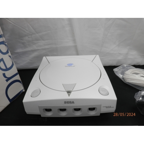 256 - A Sega Dreamcast Console in original box