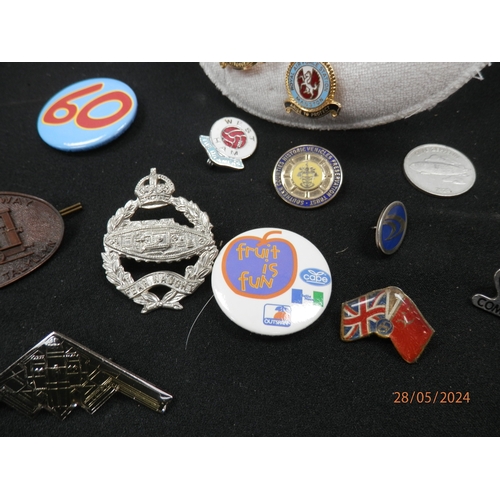 298 - Lot of Assorted Pin Badges-Railway and RAF Interest