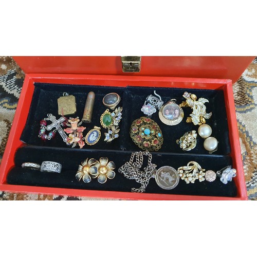 19A - Old Jewellery box with contents Inc a good selection of vintage jewellery etc.