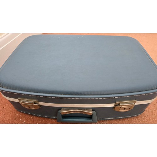 28A - Case containing a large amount of vintage British Rail / Bus / transport items including Leaflets, p... 