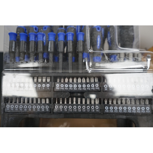 1000 - New Set of Workpro Screwdrivers