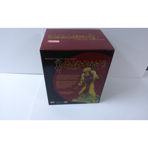 1403 - Mint & Boxed Limited edition Marvel modern era -Men Series 