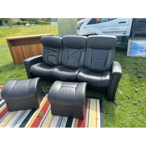 1429 - Very Good Quality FJORDS Cinema Style Reclining 3 Seater Sofa with Two Footstools. In excellent cond... 