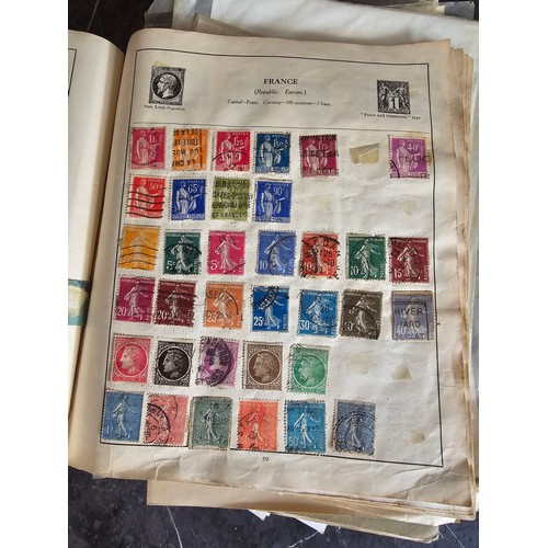 18A - Stamp album containing a very large qty of vintage world stamps - Approx 220 pages in album