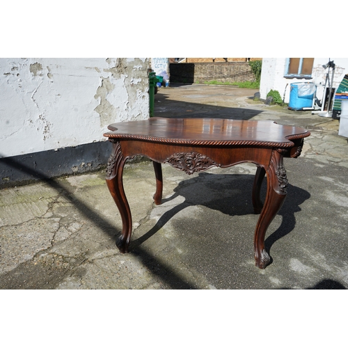 1439 - Very Good Quality 19th Century French Rosewood Table