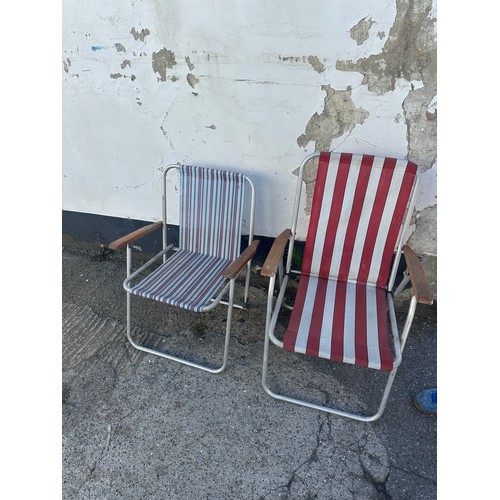 1006 - Pair of Vintage Folding Garden/Beach Loungers