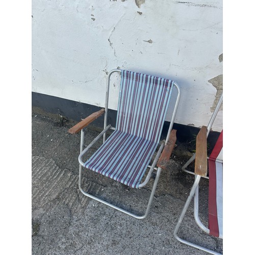 1006 - Pair of Vintage Folding Garden/Beach Loungers