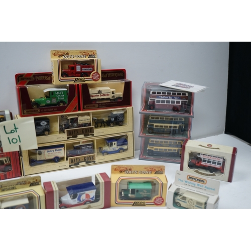 101 - Collection of die-cast model vehicles, including Matchbox, Dinky, Lledo Days Gone, and Vanguards ser... 