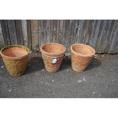 1212 - Gardens, Pots & Planters: Group of 3 Terracotta Plant Pots All approx 31cm Tall