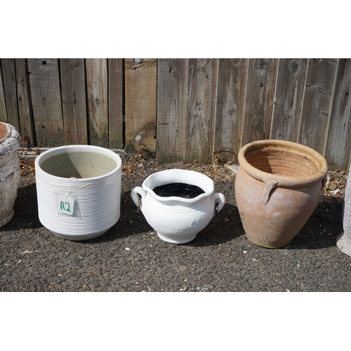 1214 - Gardens, Pots & Planters: Group of 5 Various Plant Pots Between 16cm & 35cm