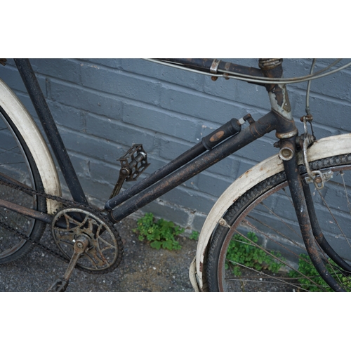 1216 - Vintage Raleigh Bicycle