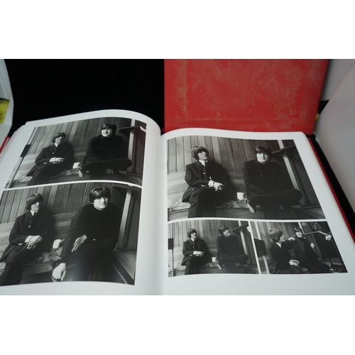 136 - Rare Book , The Beatles Interest: Genesis Publications.- Peto (Michael) Now These Days are Gone - Si... 