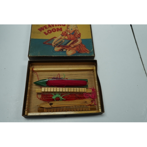 444 - Vintage Weaving Loom for children, original illustrated box.