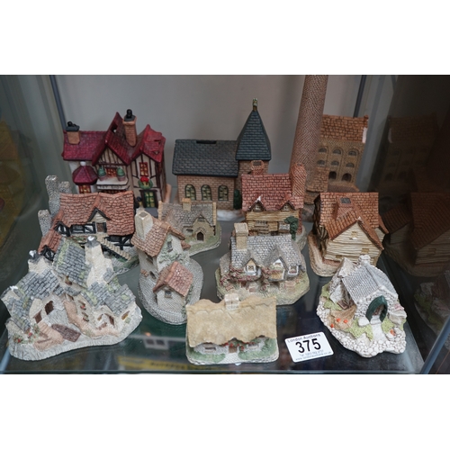 375 - Shelf of Various Cottages to incl. Lilliput Lane, David Winter etc