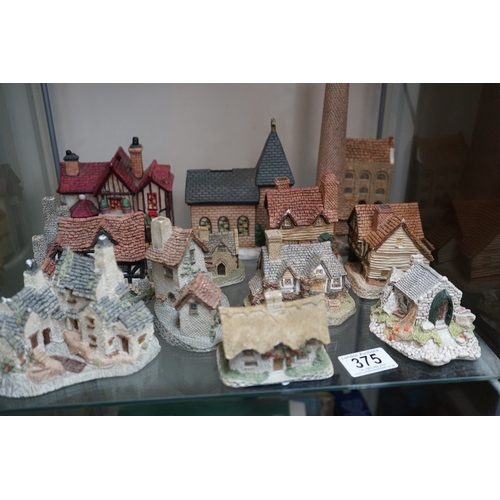 375 - Shelf of Various Cottages to incl. Lilliput Lane, David Winter etc