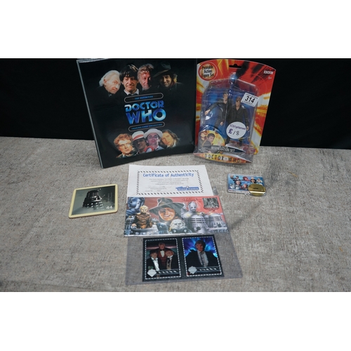 314 - Collection of Doctor Who items including trading card collection, action figure set, certificate of ... 