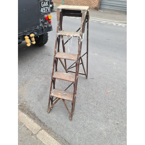 1228 - Victorian Lattice Work Step ladder