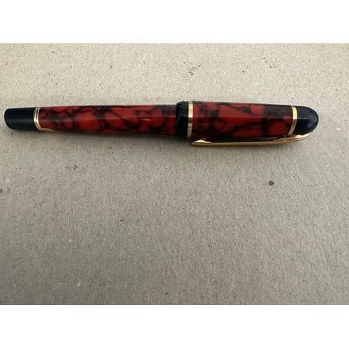 474 - Vintage Waterman Phileas Coral Patterned Fountain Pen