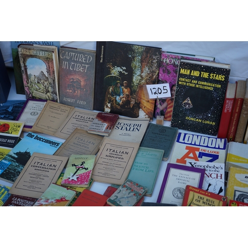 1205 - Collection of vintage and antique books including 