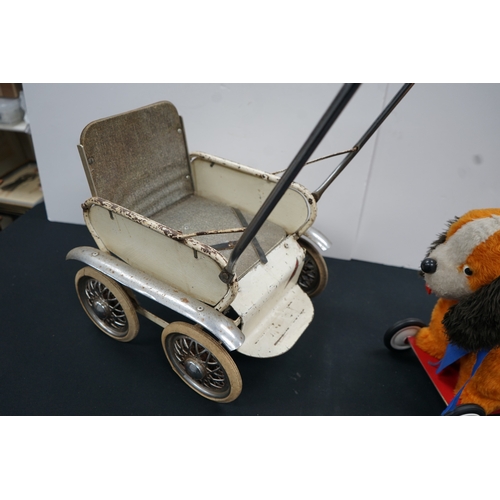 139 - Vintage Dolls Pram and a Vintage Lefray Pull along Dog