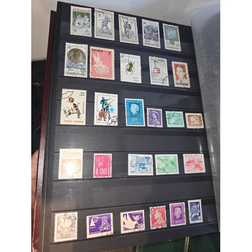 99B - 3x good albums of world stamps - Small example shown