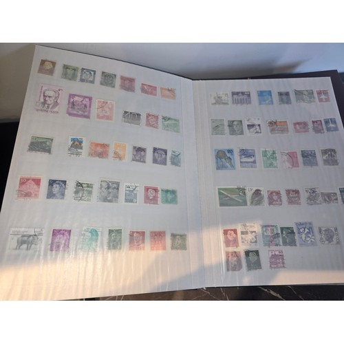 99B - 3x good albums of world stamps - Small example shown