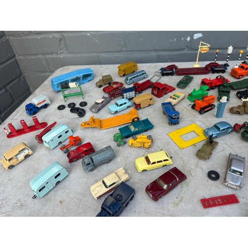 456 - Lot of Vintage 1960s Lesney Matchbox Cars, Buildings & Accessories including many rare examples