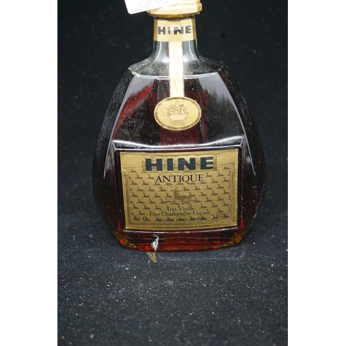 21 - Hine Antique Cognac