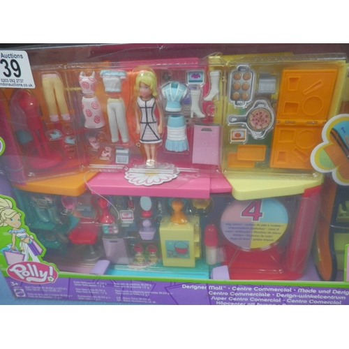 139 - Polly Pocket Designer Mall playset with doll, accessories, and outfits (New & Packaged Vintage Stock... 