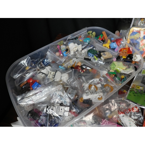 138 - Large Collection of LEGO Minifigures, some in Sealed Packaging to include complete collections of LE... 