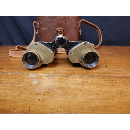 139 - Pair of Aitchison London Prismatic No.3 Mark 1 6x Magnification Binoculars in Case (1)