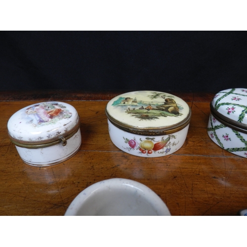 86 - Group of Antique and Vintage Trinket Boxes, a Victorian Ointment Pot, Tunbridge Ware Screw Top Patch... 