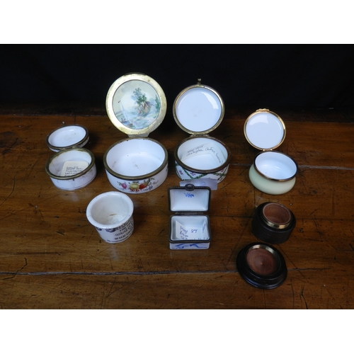 86 - Group of Antique and Vintage Trinket Boxes, a Victorian Ointment Pot, Tunbridge Ware Screw Top Patch... 