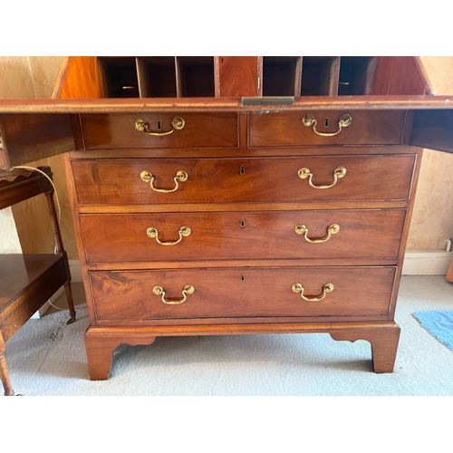 637 - George III Mahogany Bureau