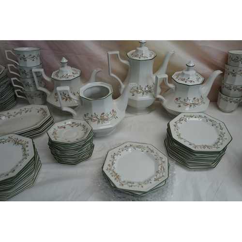 623 - Approx 100 Piece Johnson Bros Eternal Beau Tea Service