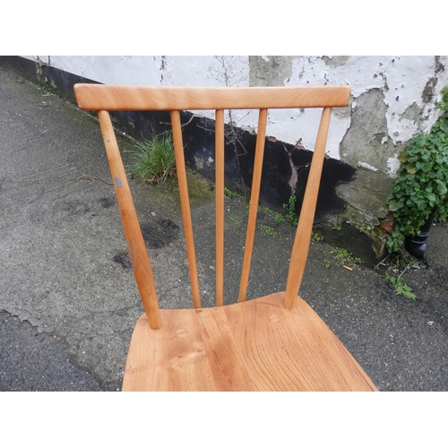 660A - A Set of Mid Century Ercol Stickback Chairs and an Ercol Cowhorn Chair