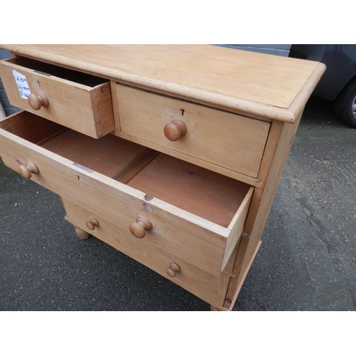 652 - Victorian Pine Chest of Drawers