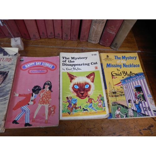 216 - Collection of Vintage Enid Blyton Books (approx 35)