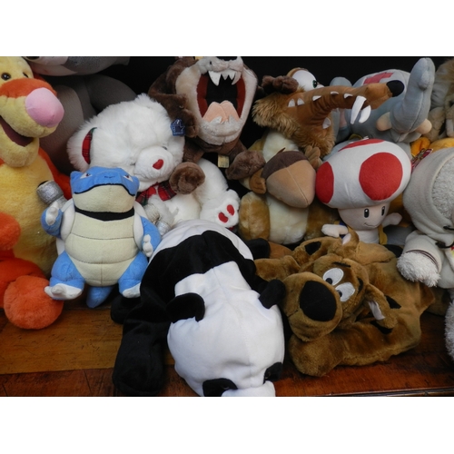 256A - Large Bag of Soft Toys mostly 1990s Examples