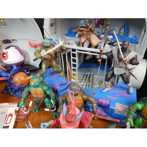 256B - Collection of Teenage Mutant Ninja Turtles Toys including Technodrome Playset amd many Figures toget... 