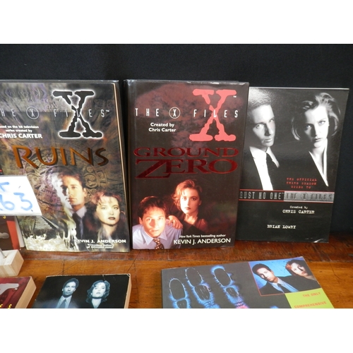 263 - The X Files Collection of Nine Books