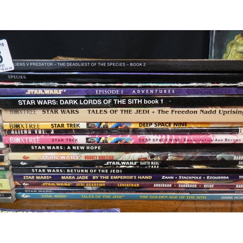 268 - Collection of Comics to include issues from DC, Marvel, Star Wars and others (approx 40)