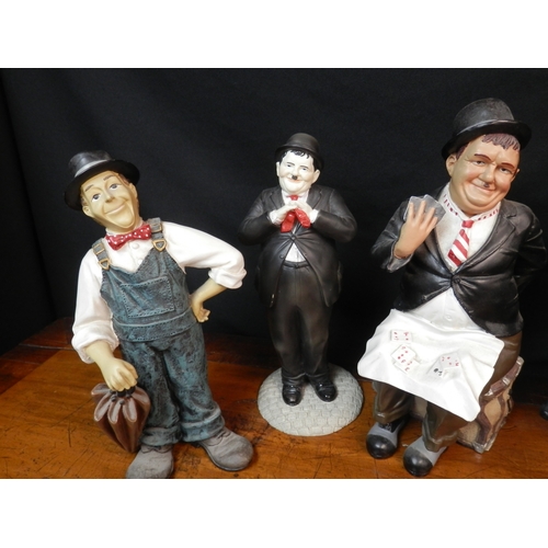 376 - Three Pairs of Stan Laurel & Oliver Hardy Statues, One Pair from The Leonardo Collection (6)