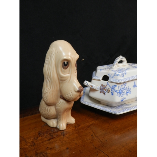 403 - Mixed Lot to include a Sylvac Vase (2860), and Dog (2951) together with a Wedgwood Clematis Tureen