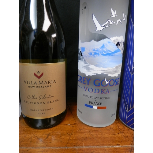 421 - Two Bottle of Grey Goose Vodka together with a Villa Maria New Zealand Cellar Selection 2022 Sauvign... 