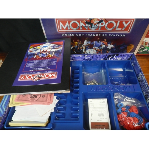 426 - Collection of Board Games to include Atmosfear and Monopoly