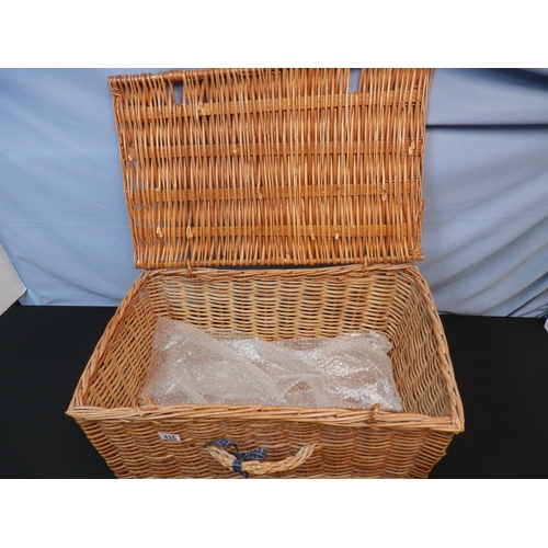 435 - Wicker Picnic Hamper 62x42x29cm