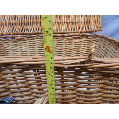 435 - Wicker Picnic Hamper 62x42x29cm