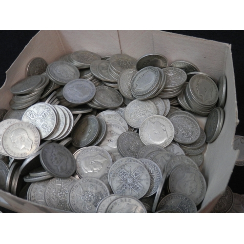 460 - Good Collection of Pre 1947 GB Coins, including Florins and Two Shilling Coins. Total Weight 5375g