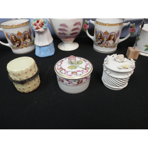 463 - Mixed Group of Collectables to include Richard Ginori Tea Caddy, Limoges Asparagus Trinket Box, Gaud... 